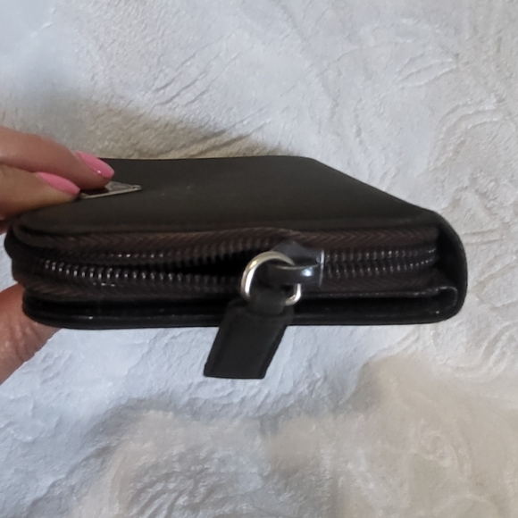 Prada nylon wallet - Picture 6 of 8